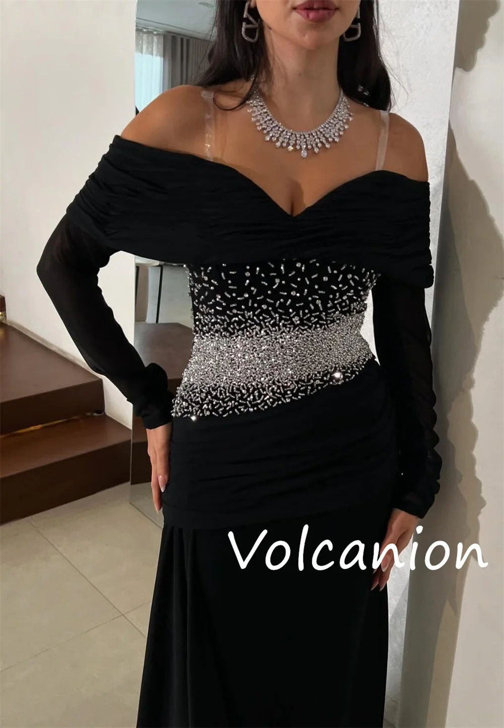 Abiti lunghi con spalle scoperte a trapezio con paillettes pieghettate in jersey di moda personalizzati Occasioni formali su misura