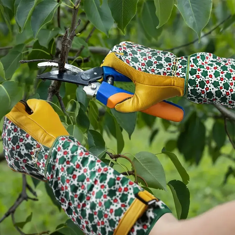 Cowhide Puncture Resistant Gloves for Garden Horticulture Pruning Rose Picking Prickly Ash and Chestnut Peeling Work