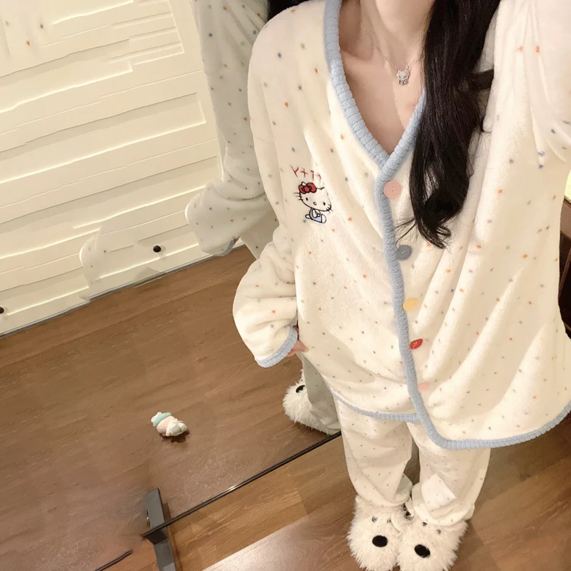 Anime Hello Kitty Pyjama und Pyjama aus weichem Flanell, Kawaii verdickte warme und bequeme Paar-Hauskleidung, Weihnachtsgeschenke