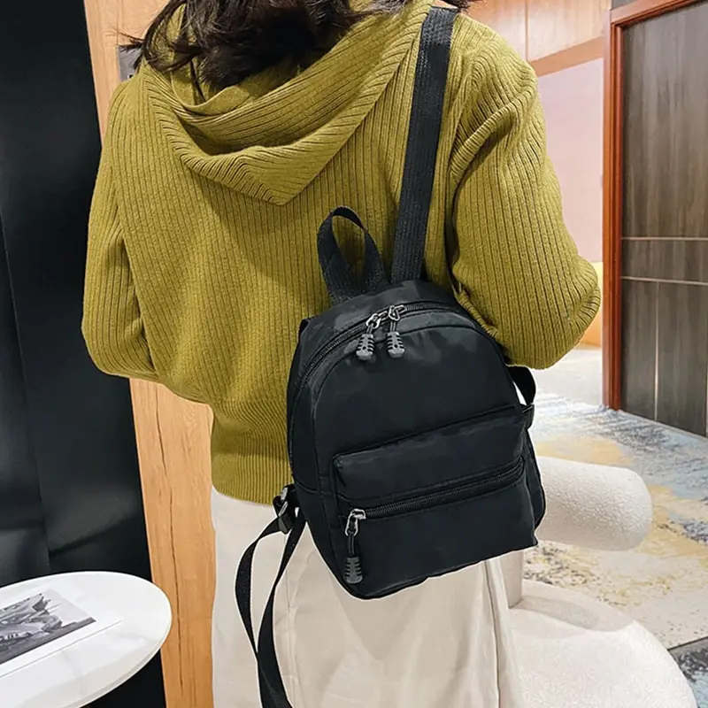 Mini sac à dos tendance pour femmes, en Nylon, blanc, décontracté, pour adolescentes, collection 2023