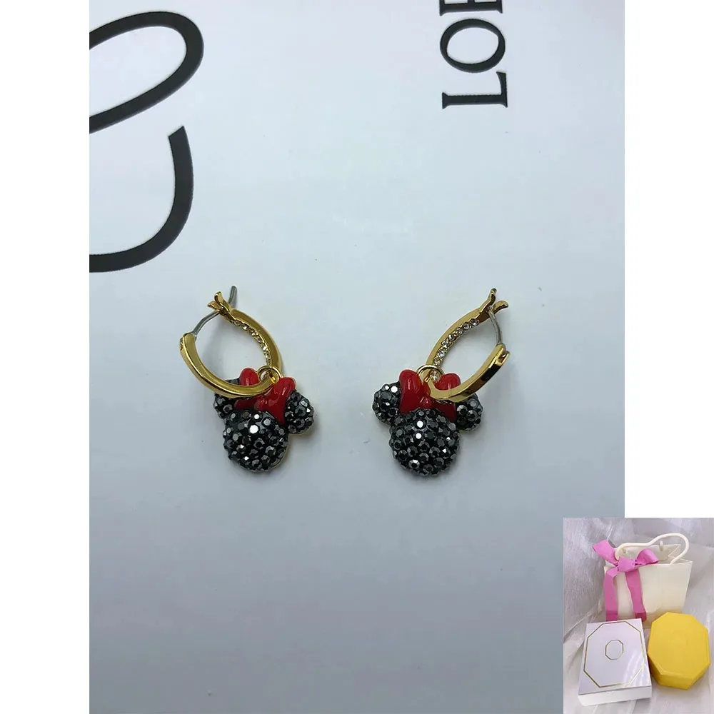 

2024 new hot selling Mickey Mouse black gemstone earrings high-end romantic holiday party gift