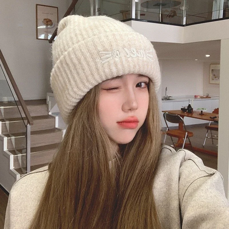 

1Pieces Autumn And Winter Pile Hat Fashion Wool Knitted Hat Loose Large Head Circumference Show Face Mountaineering Hat