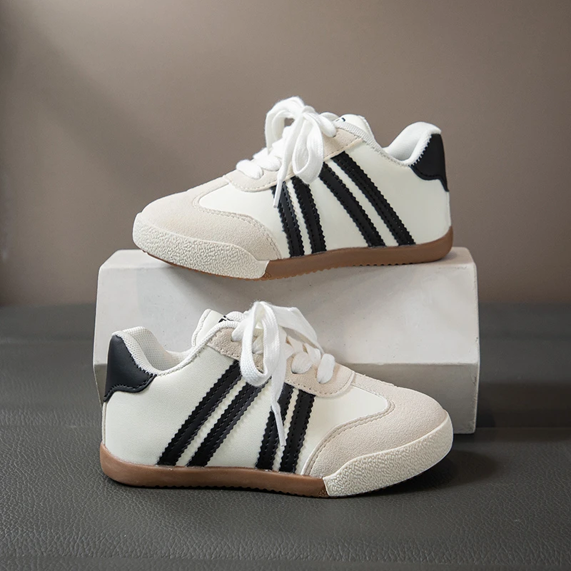 

Детская повседневная обувь, кроссовки для прогулок, туфли на плоской подошве из искусственной кожи, весенняя обувь для детей, противоскользящая дышащая обувь белого, красного, желтого цветов.