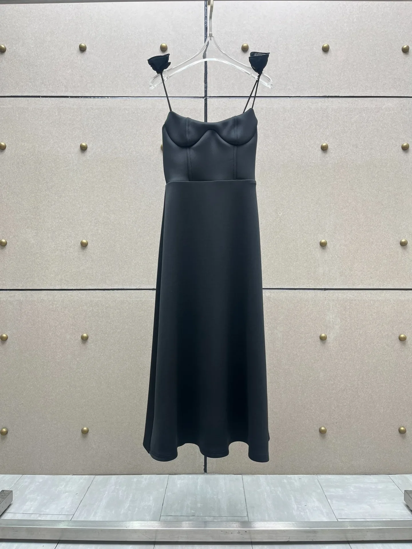 Women's Sexy Collection Top Quality Black Sleeveless Handmade Roses High Slit Midi Tube Dress for Club New Summer 2024