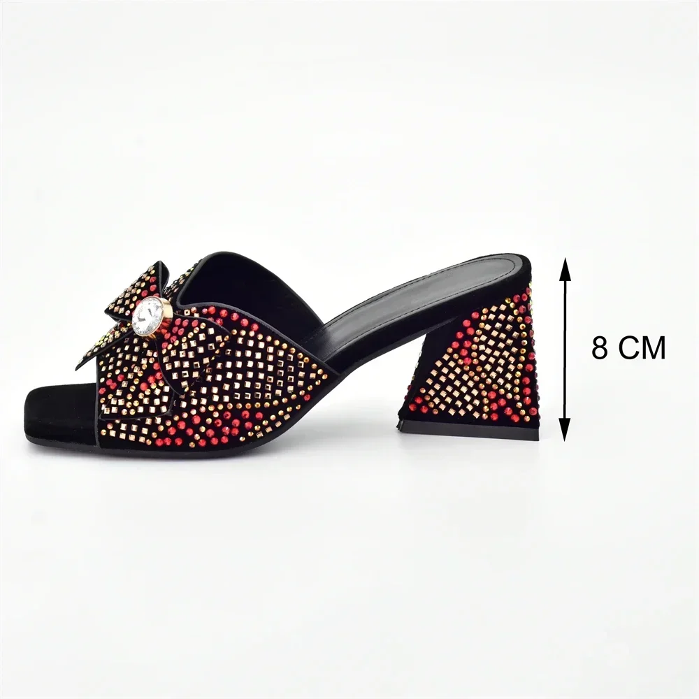 Conjunto de zapatos y bolsos africanos de diseño Popular nigeriano decorado con diamantes de imitación, zapatos de boda, punta abierta, tacones bajos negros