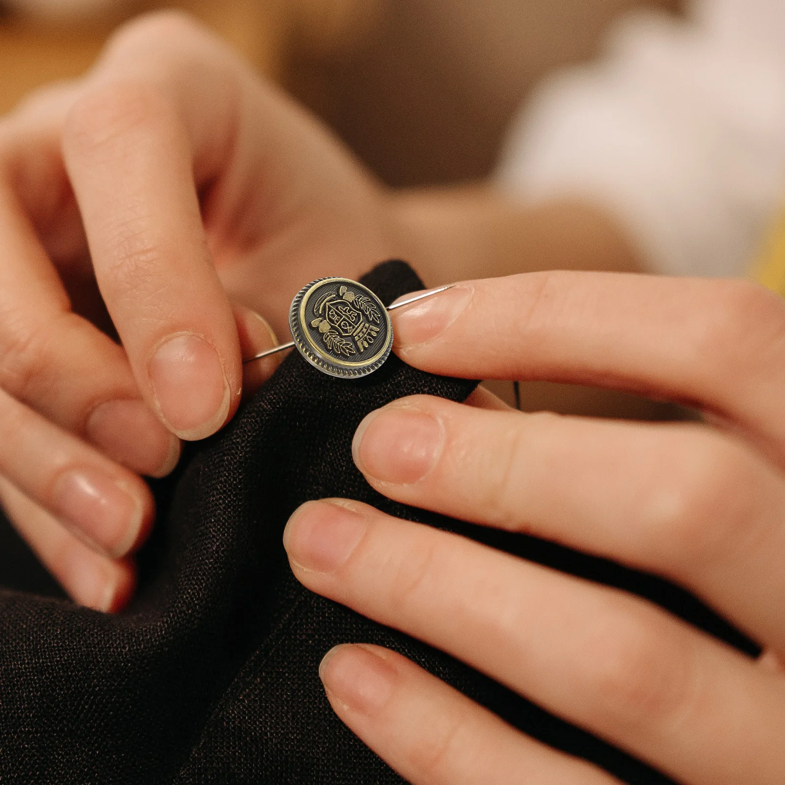 

20Pcs Colorful Sewing Buttons Multipurpose Craft Buttons for Garments Overcoats Retro Style DIY Fashion Projects