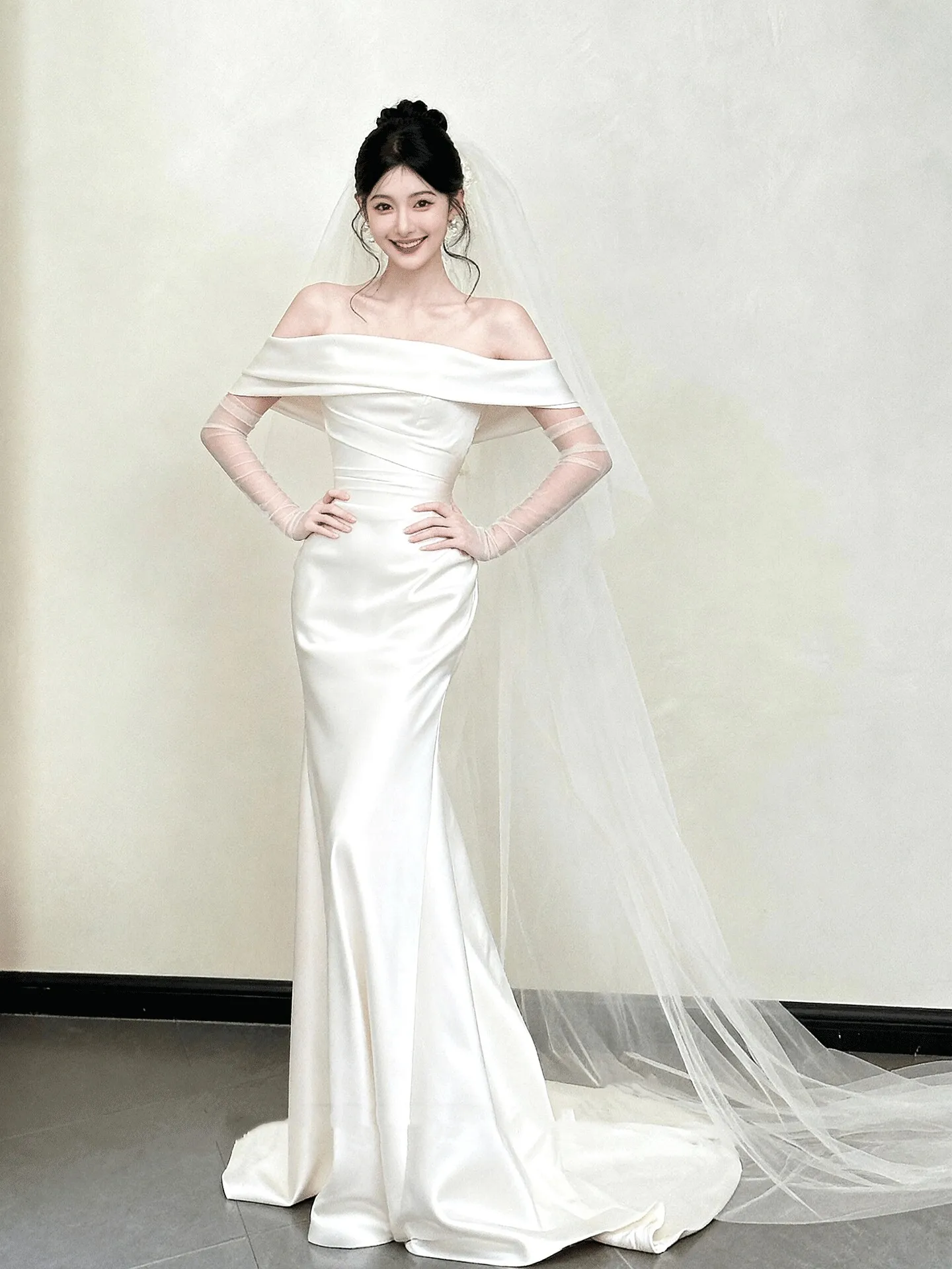 

Elegant White Lightweight Wedding Dress Satin Fabric One Shoulder Fish Tail Gown for Bridal Entrance Perfect for Wedding