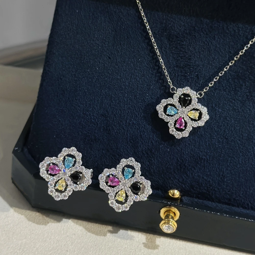 Full Body S925 Sterling Silver Hollowed Four-Leaf Clover Necklace Colored Zircon Water Drop Collar Chain High-End Jewelry