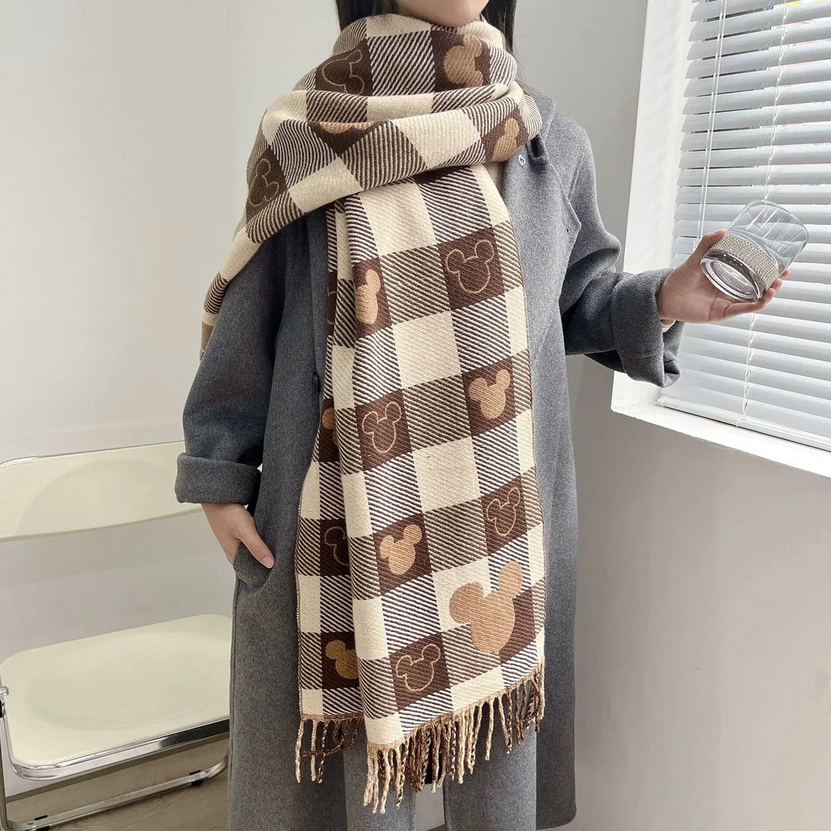 Autumn And Winter Imitation Cashmere Scarf Female Fashion Plaid Jacquard Elegant Long Scarf Short Beard Tassel Decorative Shawl