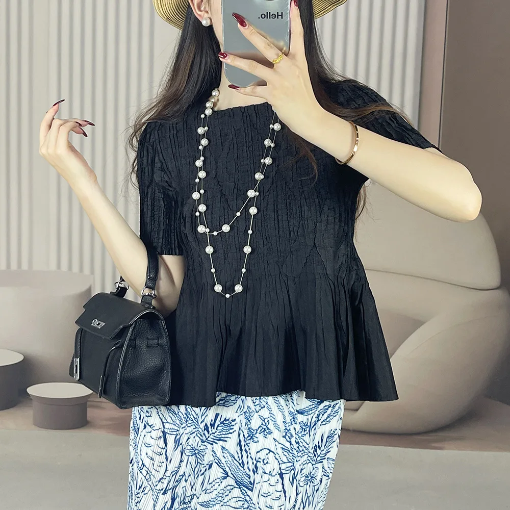 

Miyake Embossed Pleated O-neck Women's T-shirt Summer Short Sleeve Chic Spliced Design Pullover Top Summer Niche Tee