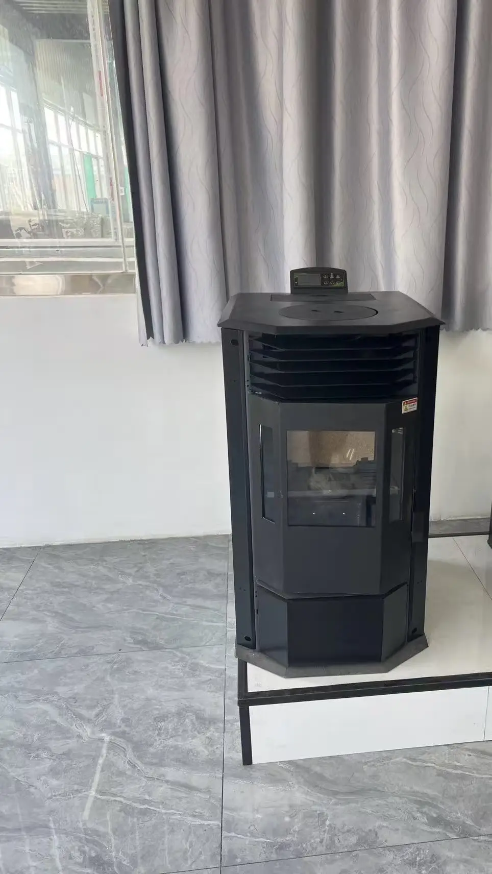 

10kW Automatic Modern Indoor Wood Burner Biomass Pellet Stove Central Water Heating Free-standing for Home Fireplaces Fireplace