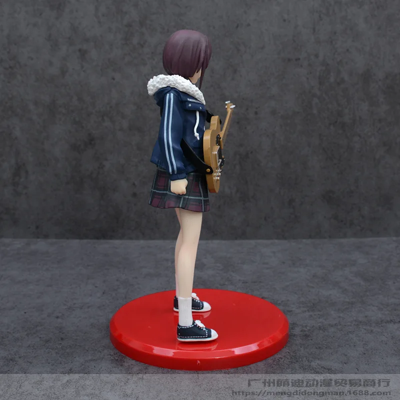 الفتيات الفرقة صرخة الرصاص المغني Iseri نينا فتاة جميلة الشكل اللعب سطح المكتب جمع الحلي الرسوم المتحركة الطرفية هدايا عيد الميلاد