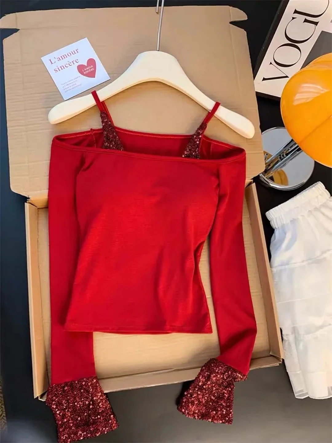 

Женская блестящая футболка больших размеров с одним открытым плечом, длинным рукавом, облегающая, зимняя, повседневная, в корейском стиле