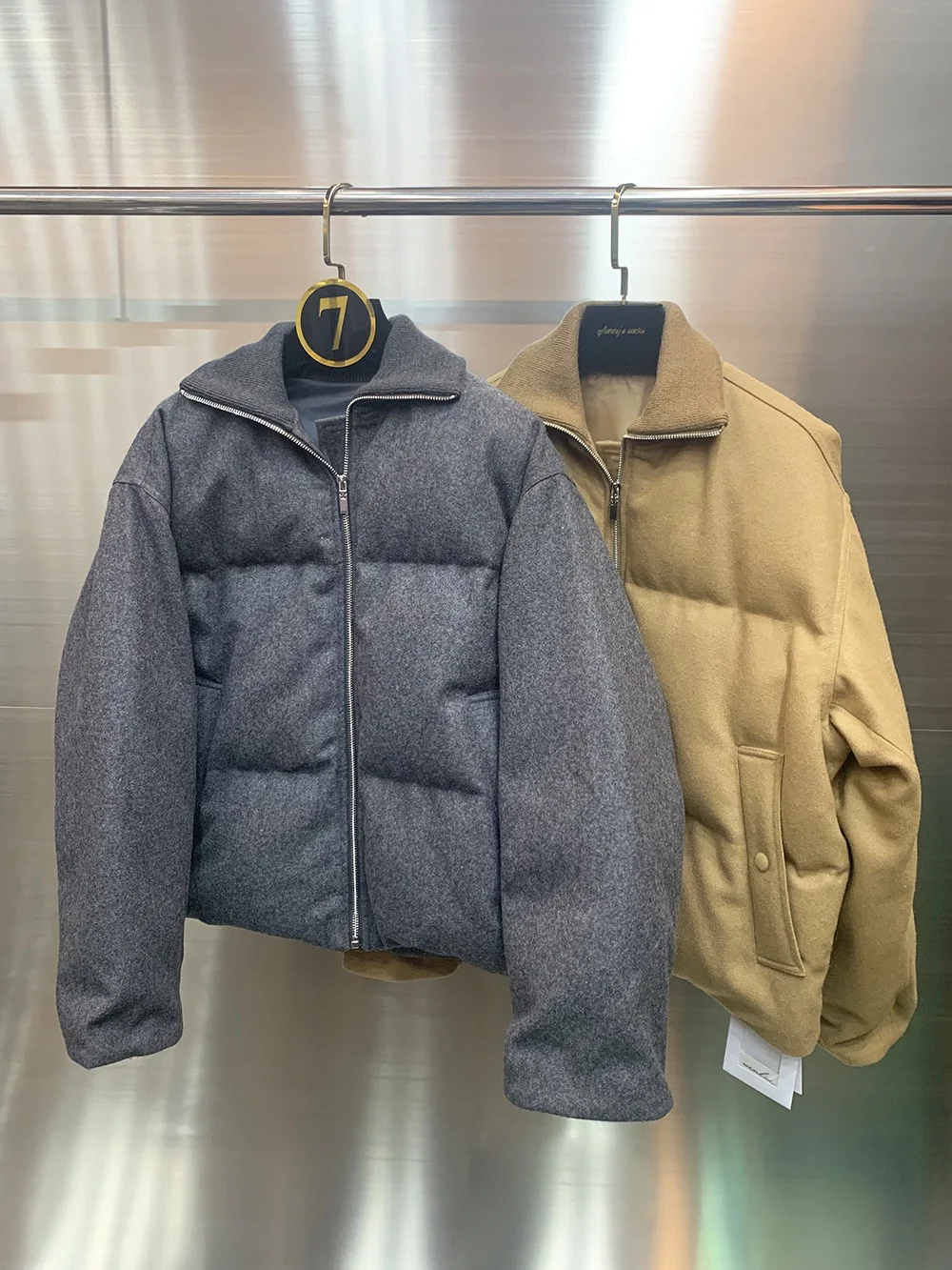 

Теплая однотонная зимняя новинка: пуховик с откидным воротником, двухцветный женский пуховик-пальто на молнии...