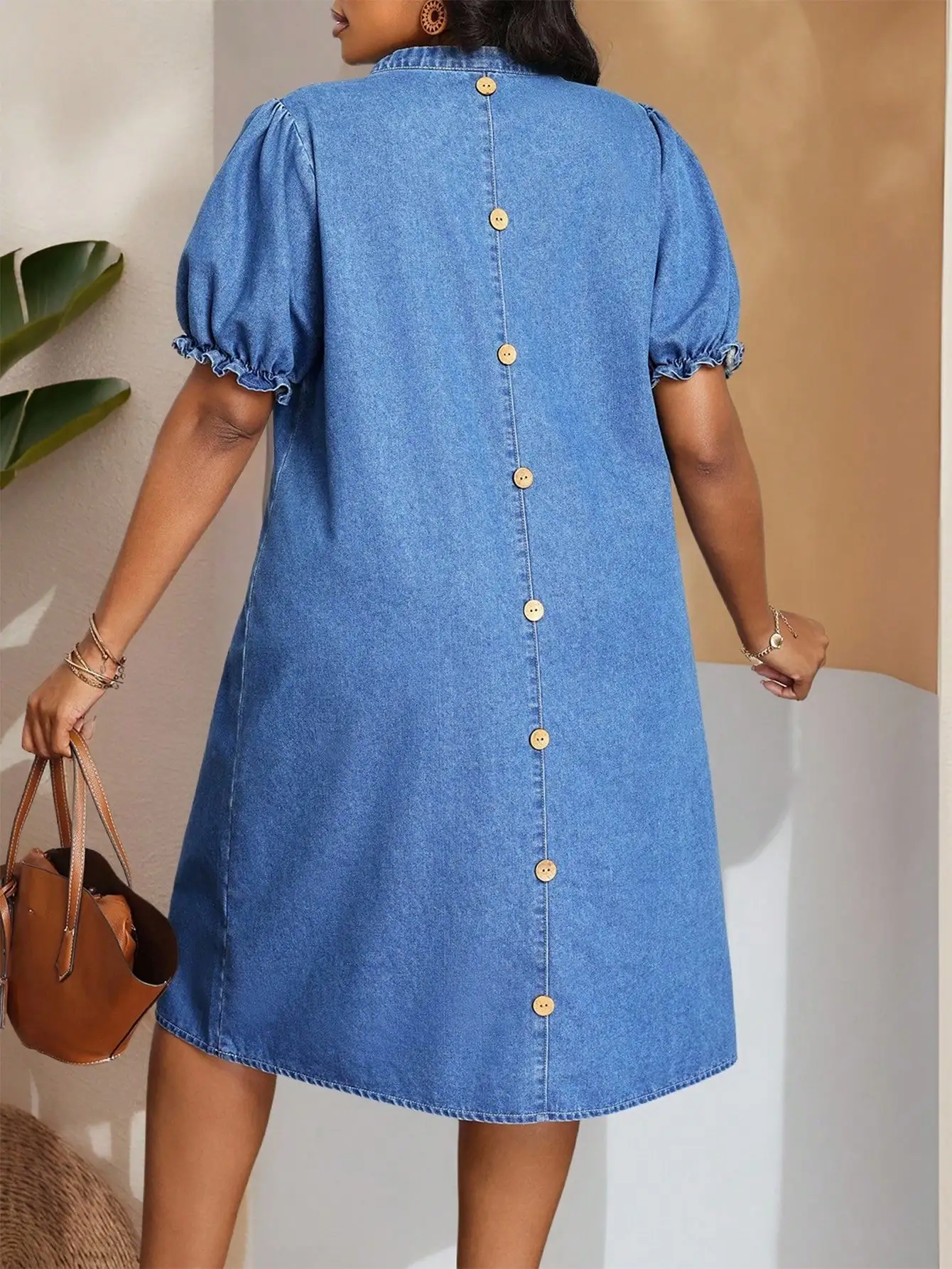 

Plus Size Loose Denim Short Sleeve Dress With Button Back Blue