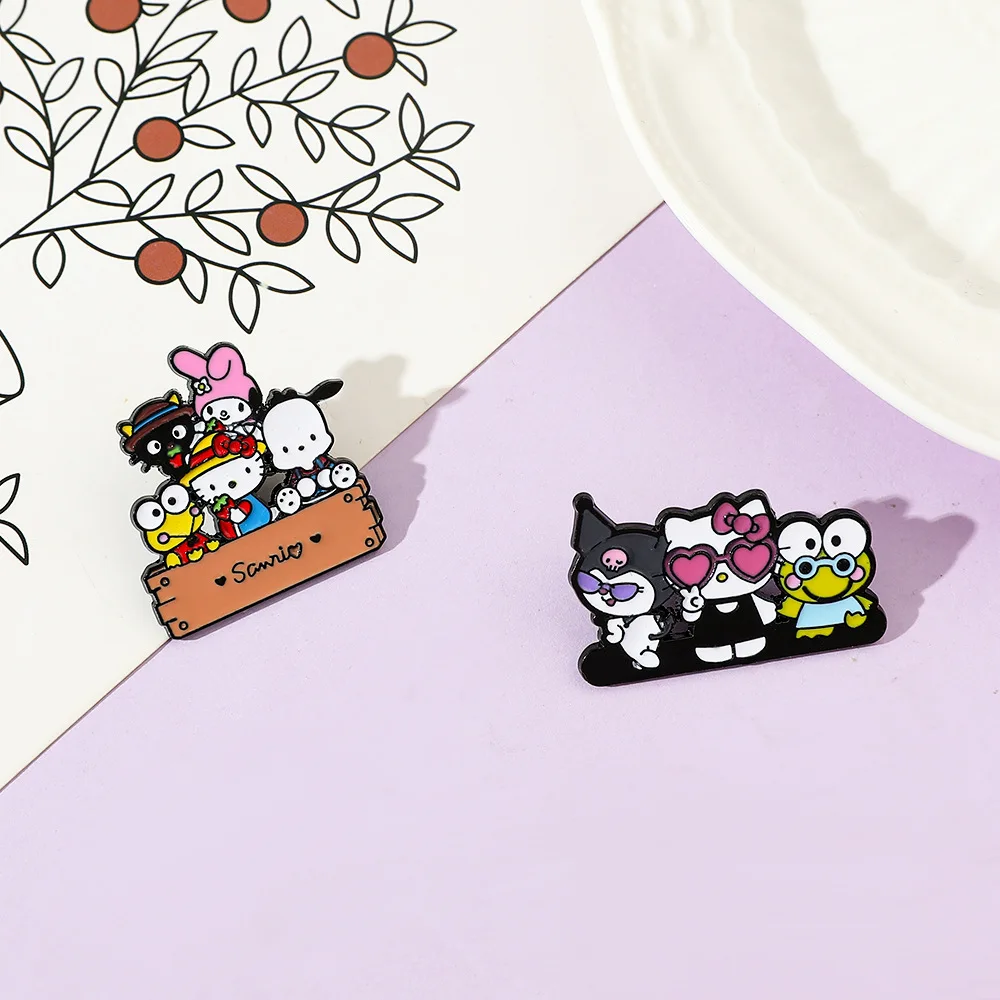 Hot selling Sanrio Cute Cartoon Family Metal Badge KT Cat Kuromi Pacha Dog Alloy Brooch Accessories