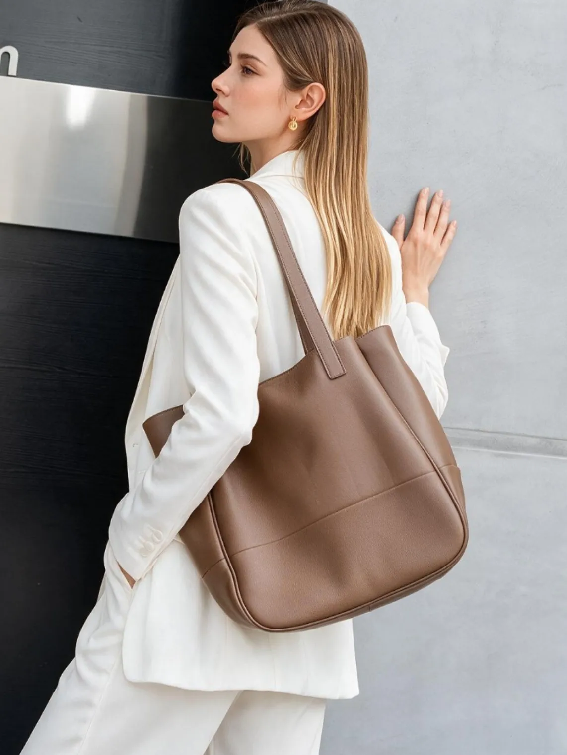 Top‑grain Cow Leather Women Large Tote Shopping Bag, 2026 Fall Winter New, Large Capacity Daily Handbag
