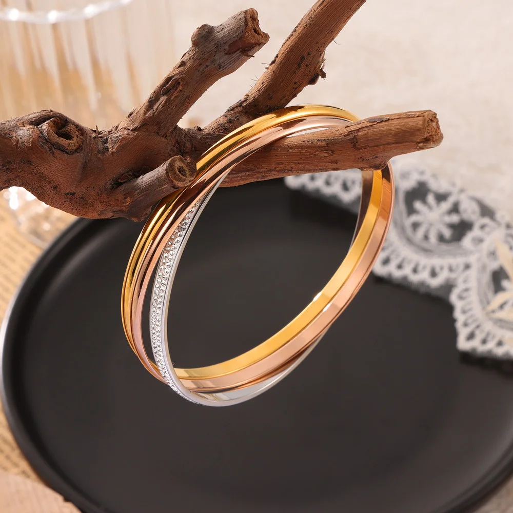 3 Tone Bangle: تقييم ونصائح لاختيار أفضل خاتم مزدوج للاستخدام اليومي