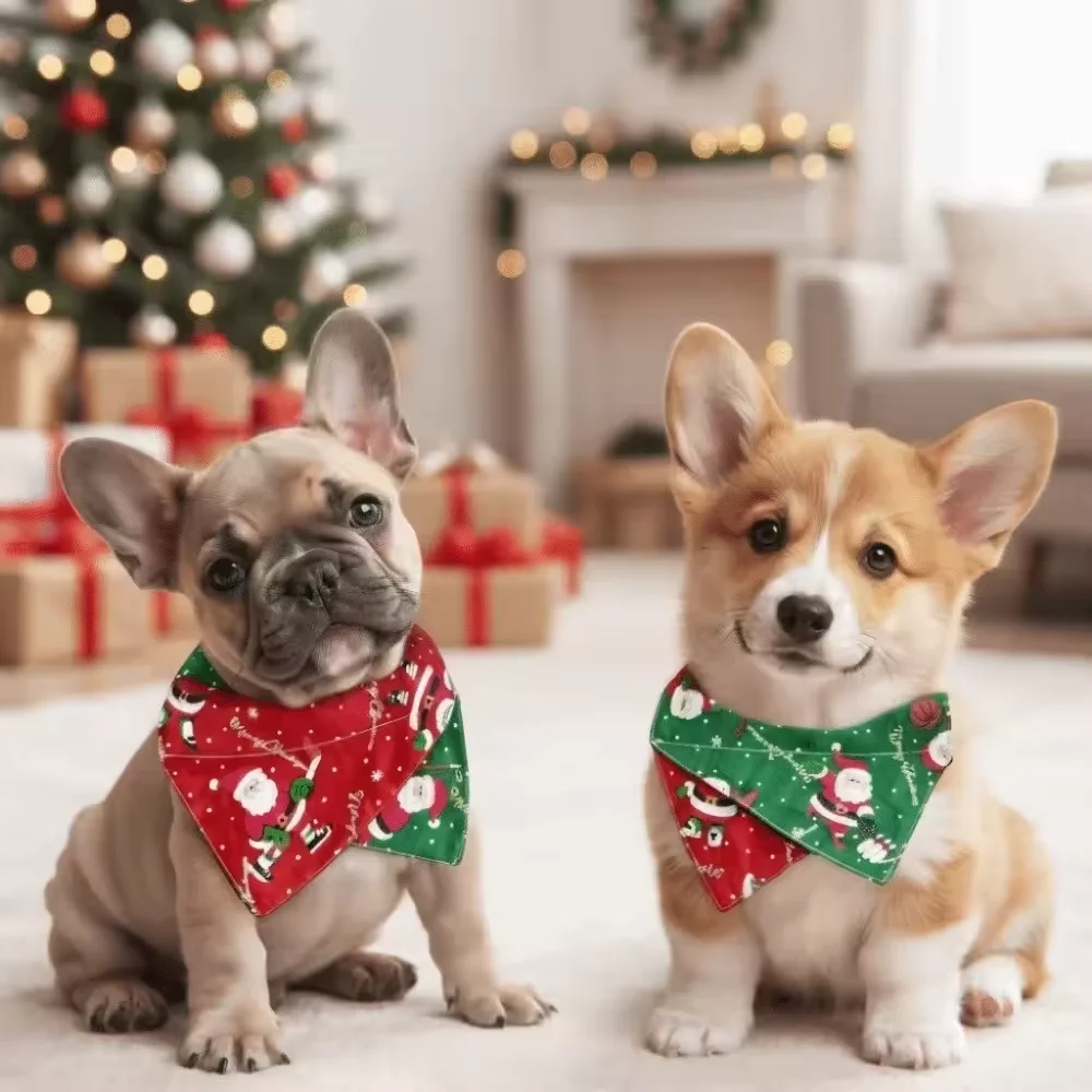Red Green Christmas Pet Bandana Soft Fabric Cartoon Pattern Cat Saliva Towel Creative Design Washable Dog Triangle Scarf