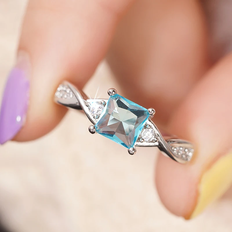 Huitan Blue Princess Square Cut Zirconia Ring Women Fashion Luxury Wedding Band Bridal Accessories Silver Color Finger Jewelry