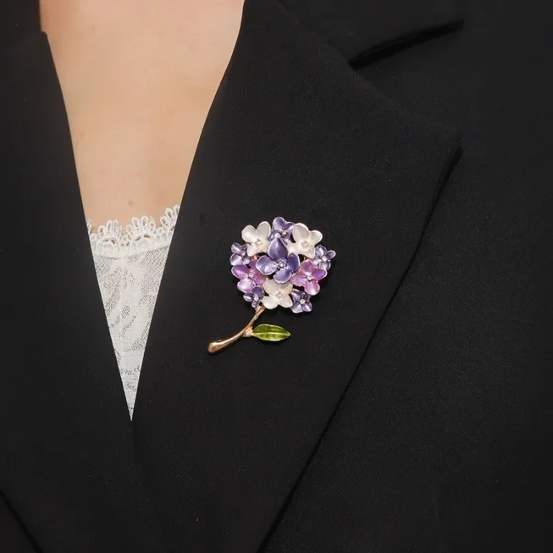 Enamel Hydrangea Brooches for Women 4-color Flower Pins Event Party Office Backpack Decoration Clothes Accessories Brooch Pins