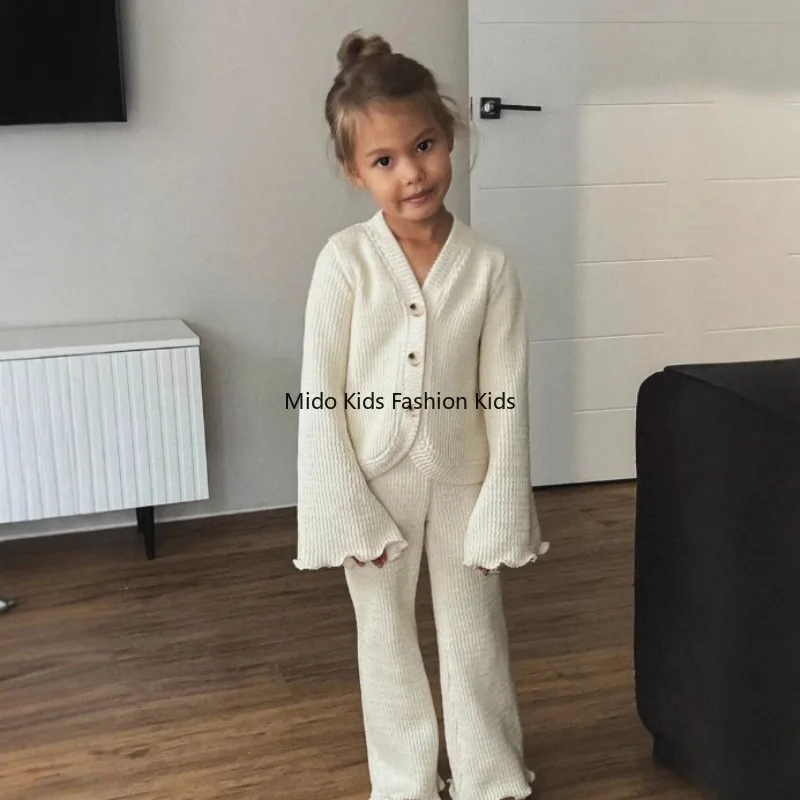 

2025 ins Russian girls spring autumn knitted V-neck England casual jacket + wide leg trousers children's two-piece set 90-140CM