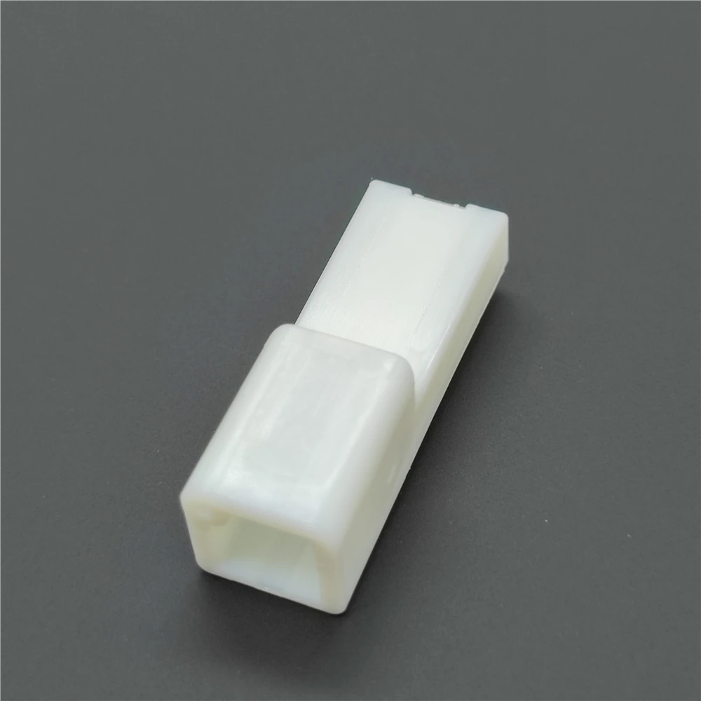 7282-5846 2 Pin Unsealed Automotive Connector Male 1.0III 040III Series 1.0mm PBT Natural for ECU Sensor Wiring
