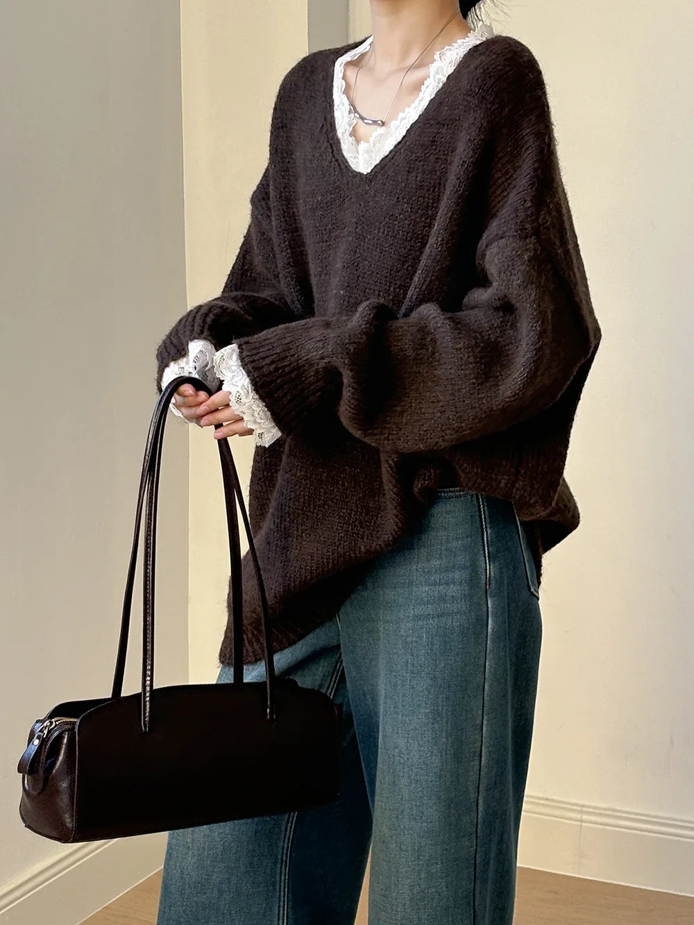 

2025 Autumn And Winter lazy V-Neck loose Soft And Sticky Gentle Knitted Top Splicing lace Lace Sweater For Women