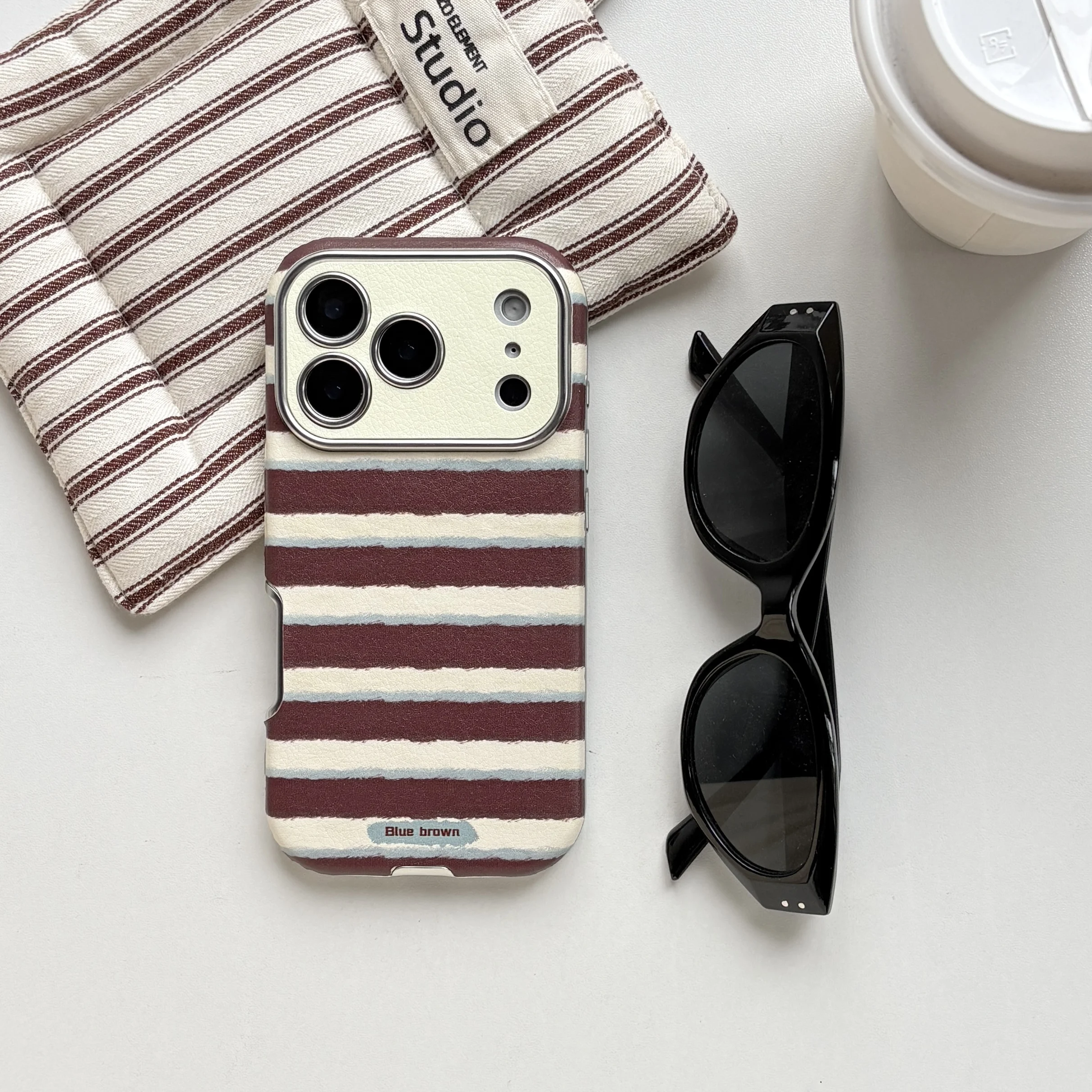 

Модный ретро-красный, белый цвет в полоску из искусственной кожи с большим окном, чехол для телефона, подходит для iPhone 17 Pro 16 15 14 Pro Max