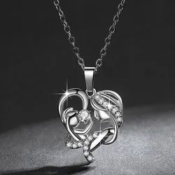 Mother Love Baby Pendant Necklace Luxury Cooper Heart-shaped Zircon Necklace for Mom Mother's Day Gift