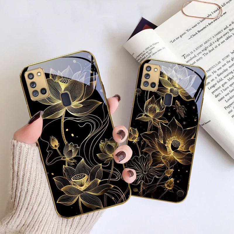 

The noble lotus flower For Samsung A 31 32 A33 A34 35 14 A15 13 A16 25 A26 50 52 53 54 55 56 70 71 72 73 Golden glass phone case