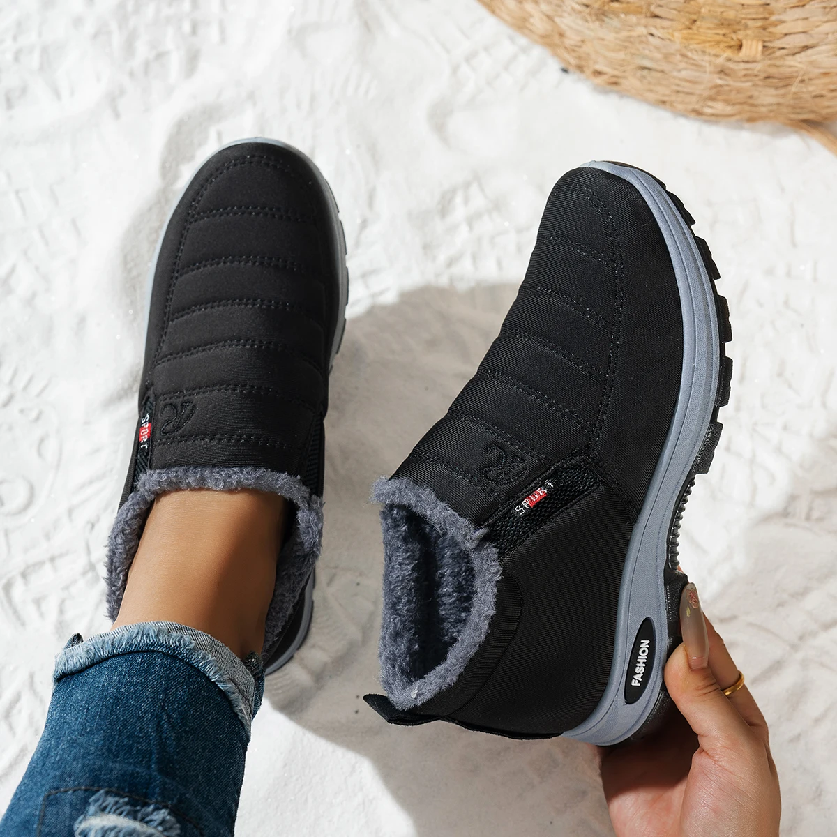 Women's Slip‑On Winter Snow Boots, Fuzzy Fleece Lined Warm Ankle Booties, Water‑Resistant Quilted Upper, Non‑Slip Thick Rubber Sole Cozy Winter Shoes, Easy On Off Casual Cold‑Weather Footwear for Moms Seniors Outdoor Daily Walking, Clearance Special Offer