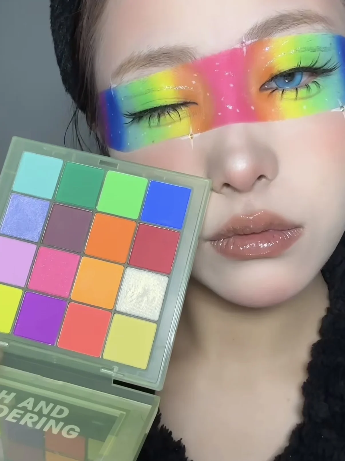 CARMELA Palette di ombretti 16 colori polvere opaca Macaron Shimmer Glitter Matellic a lunga durata Muti-use Est per applicare il trucco degli occhi