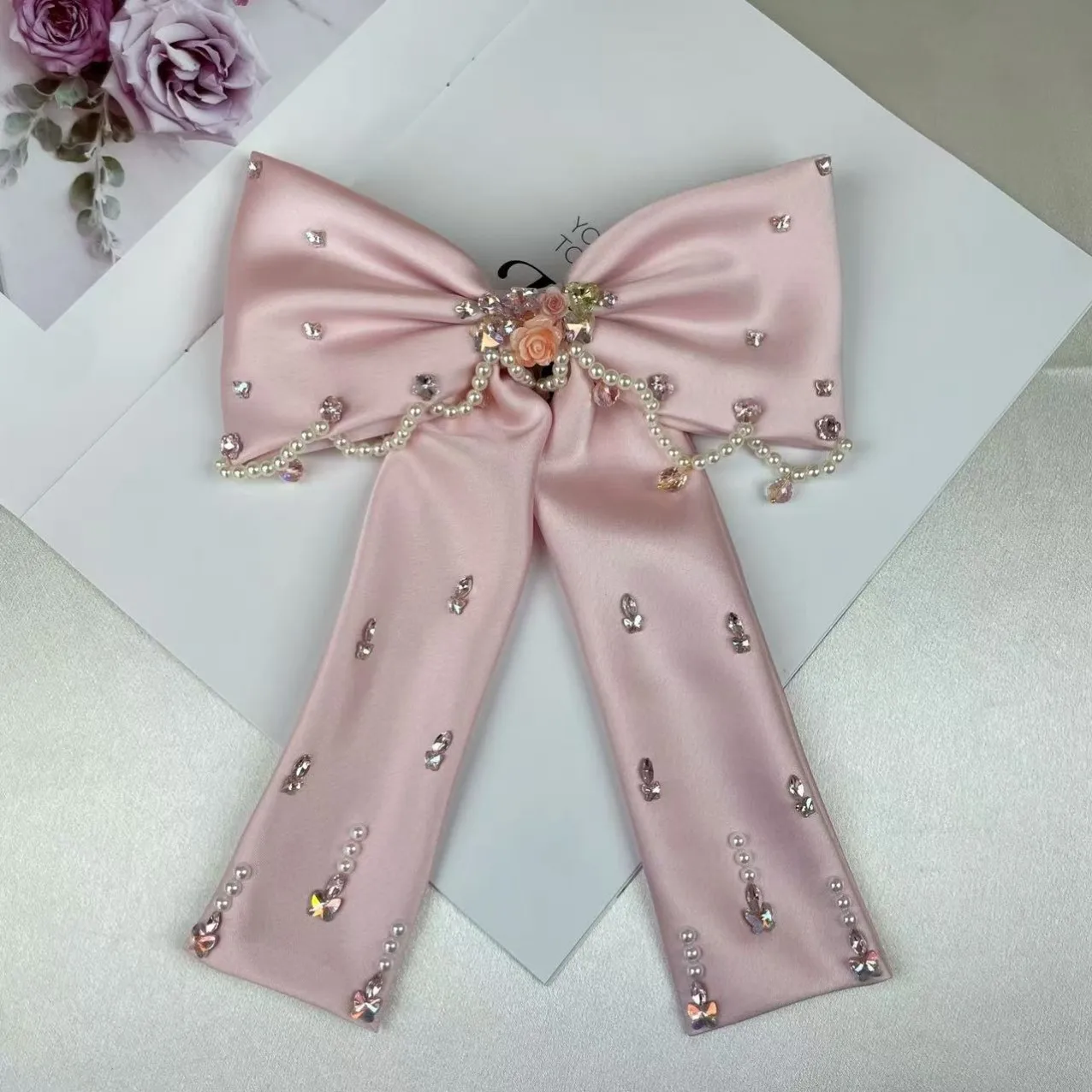 

Оригинальный атласный инкрустированный бриллиантами лентой-бабочкой, простой и модный аксессуар для волос