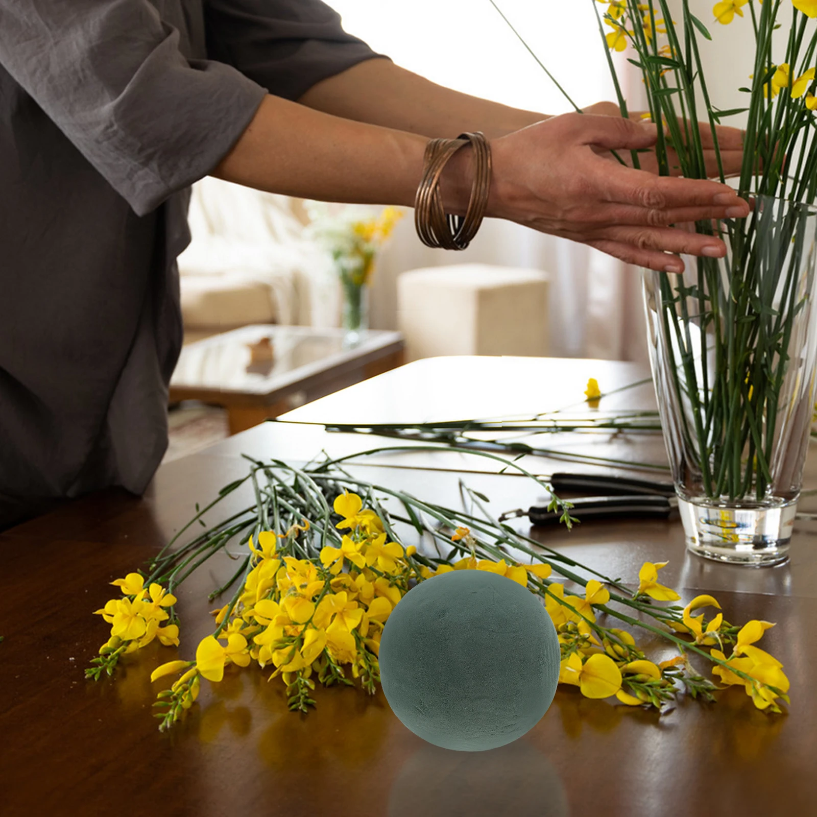 

Floral Craft Foam Simulated Flowers Round Phenolic Resin Sphere