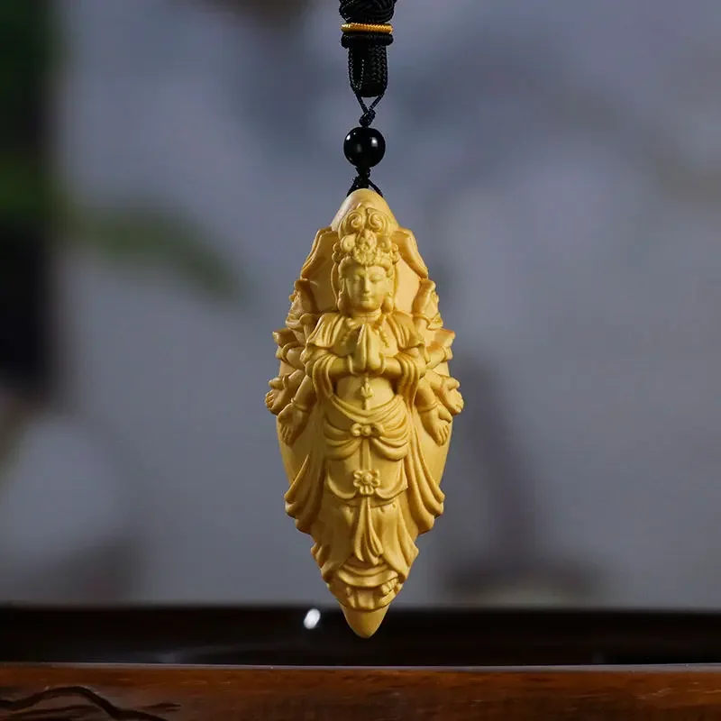 Boxwood Pendant Thousand-Hands Guanyin Pure Natural Solid Wood Carving Men's Portable Plate for Artistic and Literary Play Hand