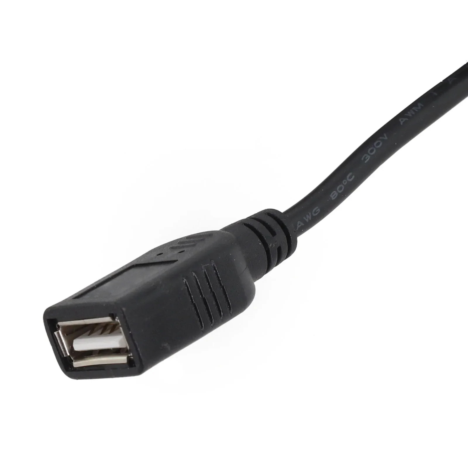 01            4PIN Car Aux Audio Input Media Data Wire To USB Cable Adapter Conector For Outback Automotive Accessories