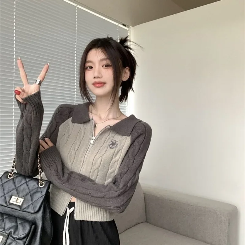 Early Spring Design Sense Retro Small Fragrant Style Knitted Sweater Jacket Women's New Sweater Cardigan Top Female Clothing