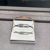 2025 Classic Luxury S925 Pure Silver, Set With Sliding Diamonds, Fashionable Women'S jewelry Bracelet, Holiday Anniversary Gift