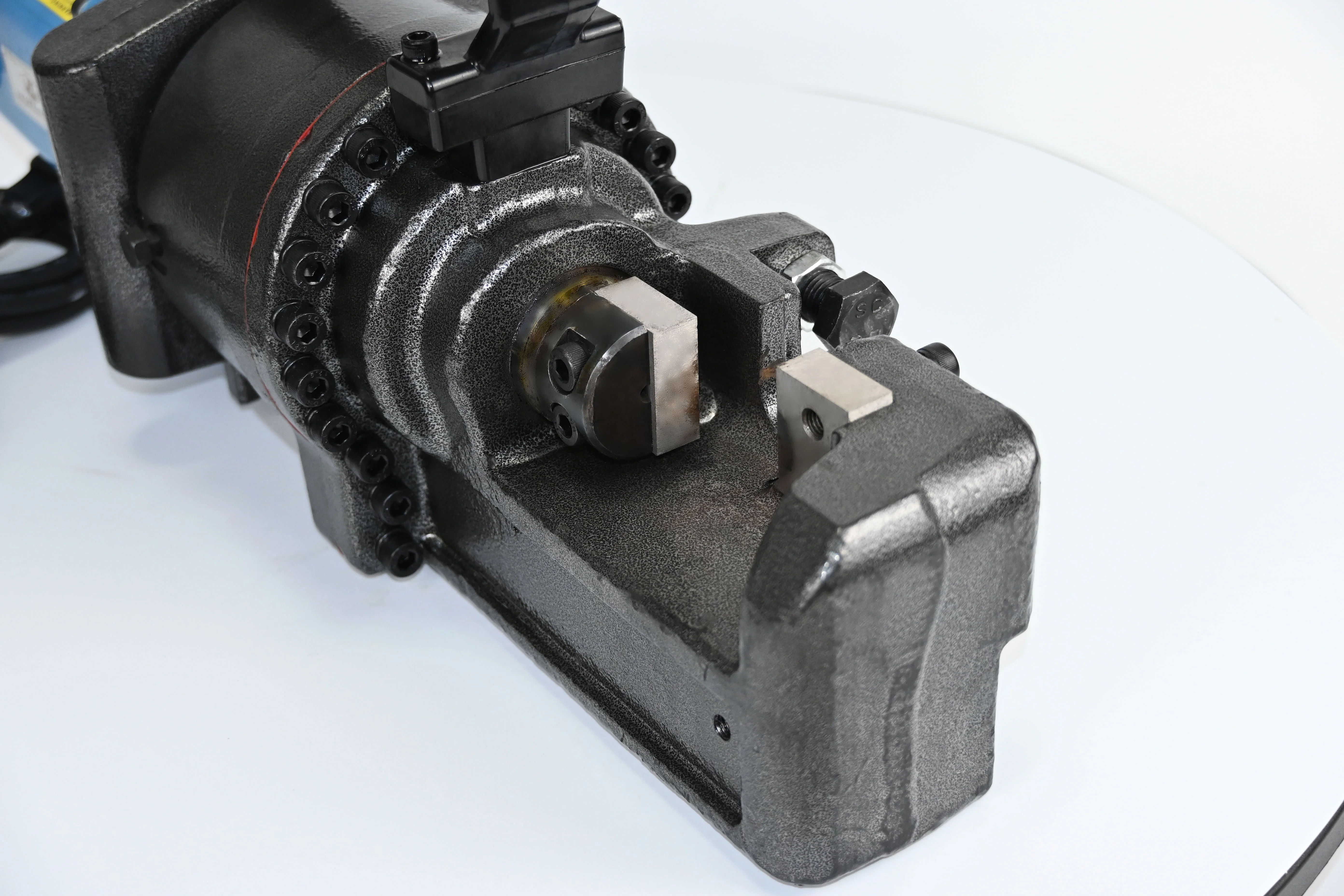 

RC-28 Rebar Portable - Hydraulic Rebar Cutter Construction Equipments and Tools