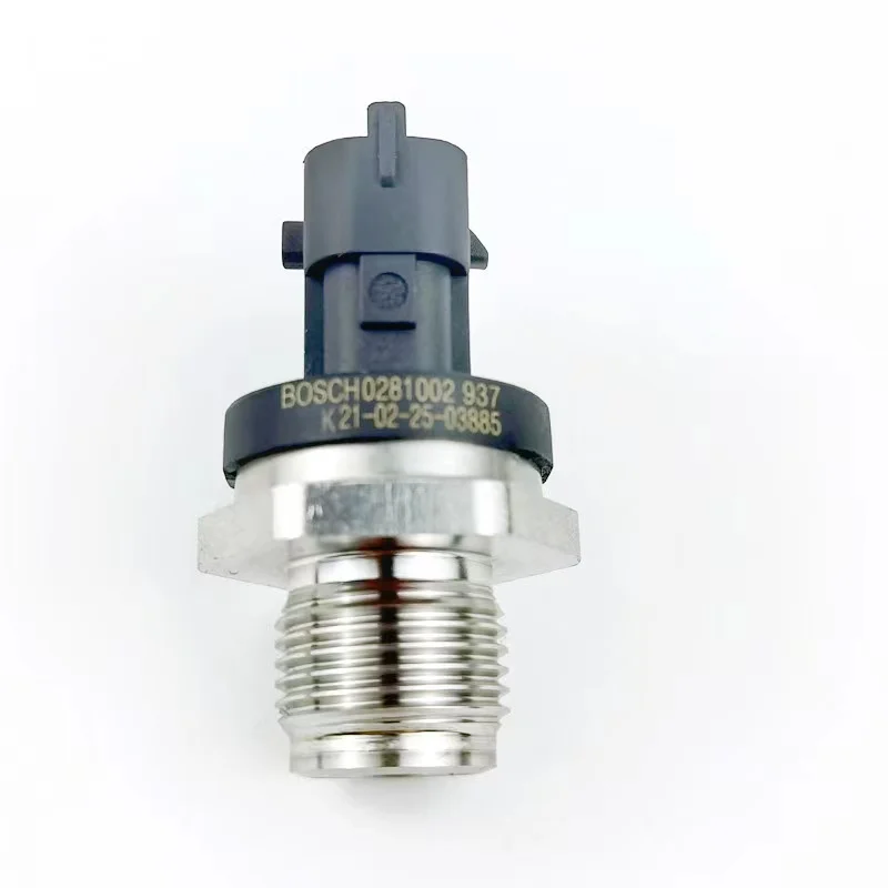 

Датчик давления в топливной рампе экскаватора 0281006364 0281002937 0281006425 в наличии