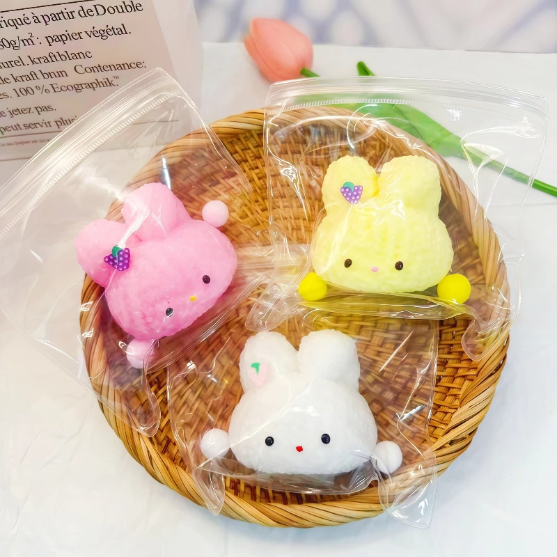 Simpatici giocattoli da spremere con testa di coniglietto Giocattoli antistress e sfiato Giocattoli squishy animali realistici di alta qualità Un regalo per gli amici