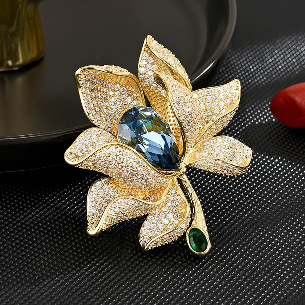 Heavy Industry All Zirconium Blue Crystal Gold Petal Brooch Elegant Fashion Corsage Exquisite Clothing Accessories Pin Gifts