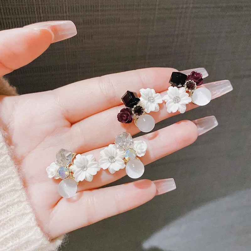 LATS Multicolored Crystal Flower Stud Earrings for Woman Korean Style Fashion Jewelry Lovely Elegance Temperament Accessories