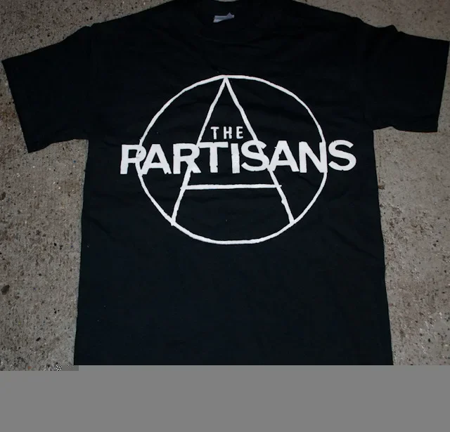 

Partisans - 'logo' T-shirt (punk oi kbd discharge blitz rejects stiff)