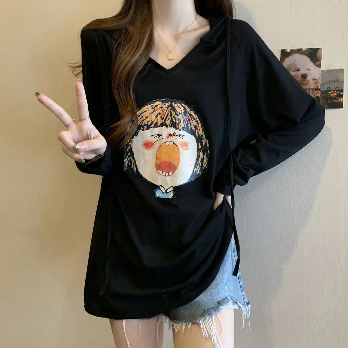 Koszulka z długim rękawem i kapturem z nadrukiem kreskówkowym, chroniąca przed słońcem, luźna, dopasowana