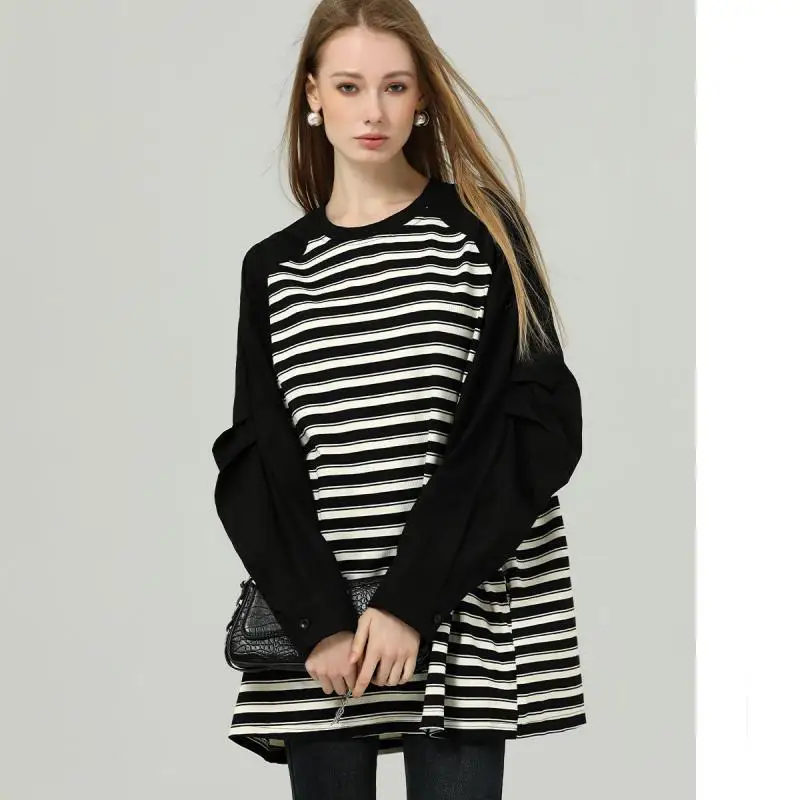 

Повседневная полосатая футболка-свитшот женская свободного кроя с вырезом на плече, весна-осень, новая модная, средней длины
