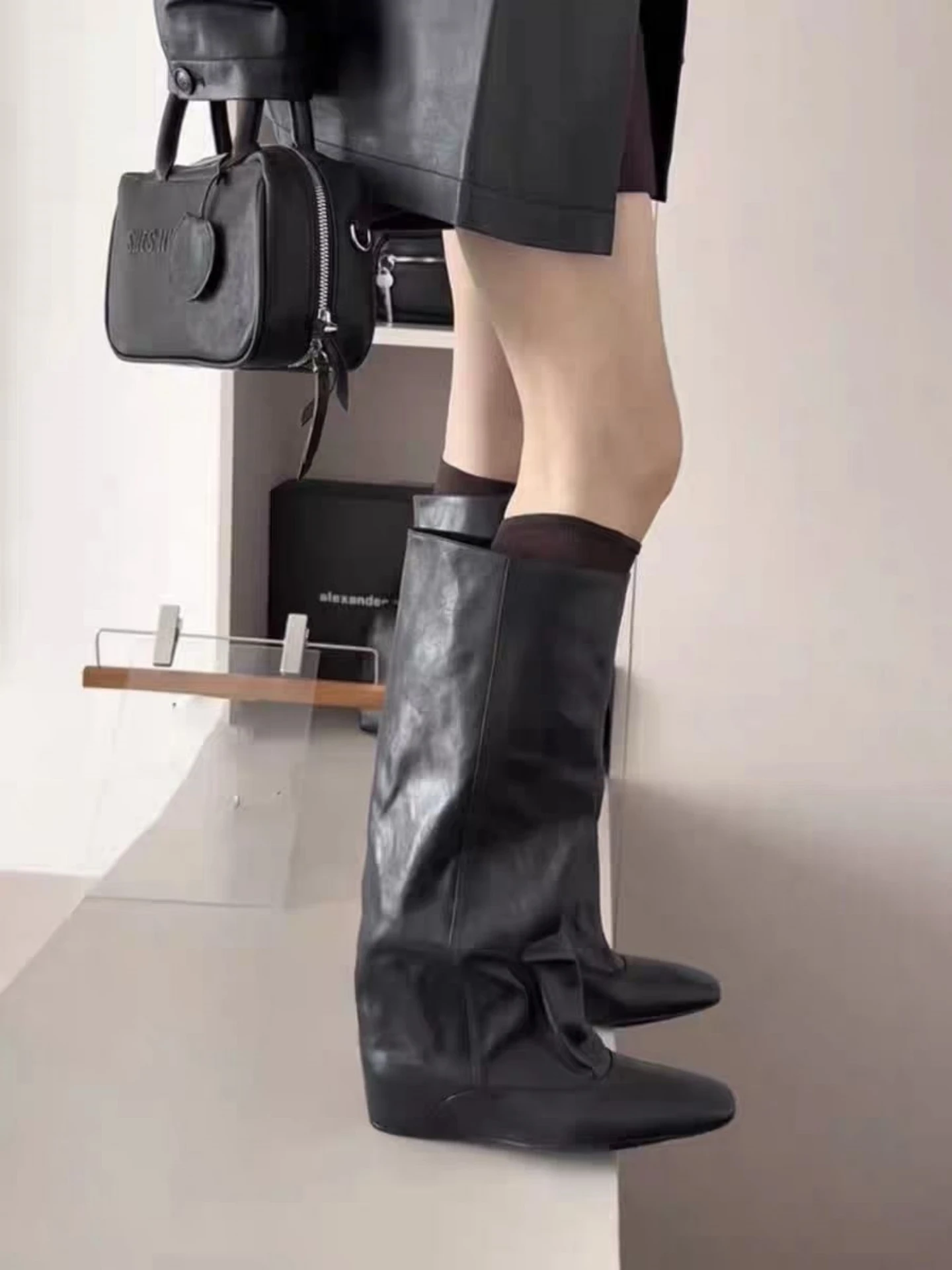 botas-largas-de-cuero-para-mujer-2025-estilo-caballero-con-tacon-interno-estilizadoras-modernas-con-suela-de-goma-para-i