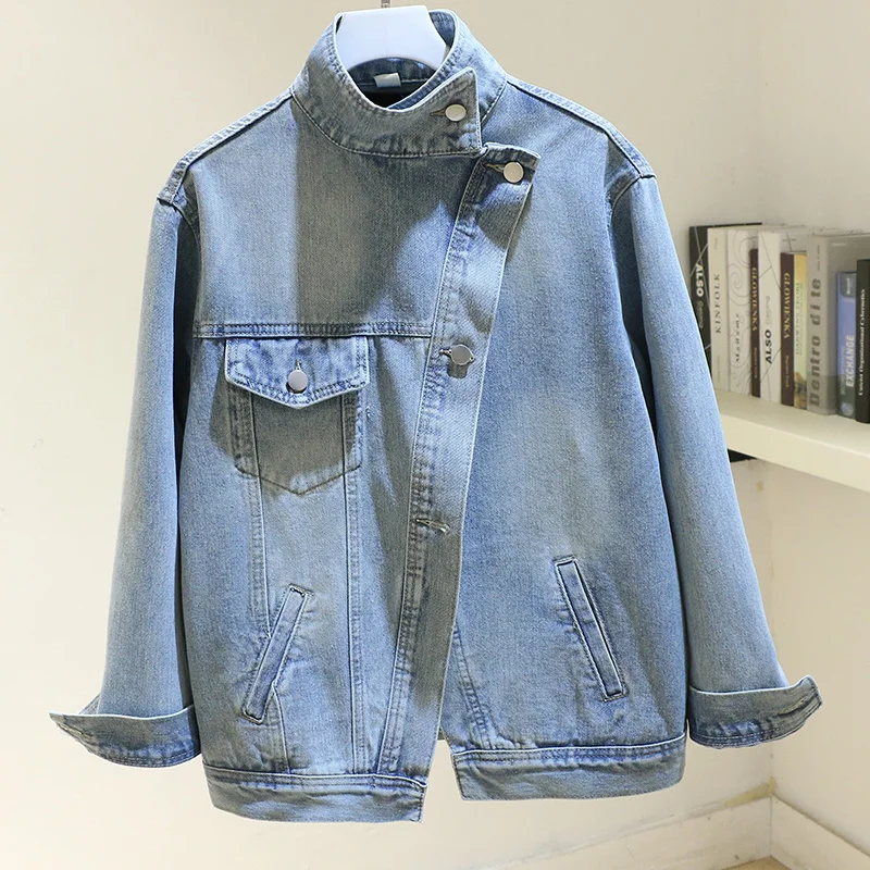 

Vintage Light Blue Stand Collar Pocket Denim Jacket Women Loose Casual Cowboy Outerwear Irregular Placket Jeans Jackets Female