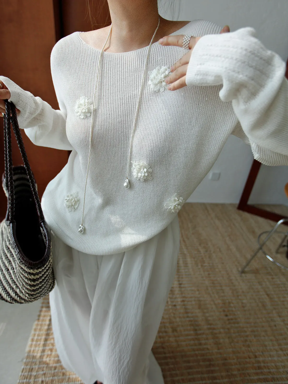 

Laceelle Lin Knitted Shirts Women Loose Long Sleeve Sparkling Sequins Elegant Style Soft Fabric Comfortable Fit Spring New